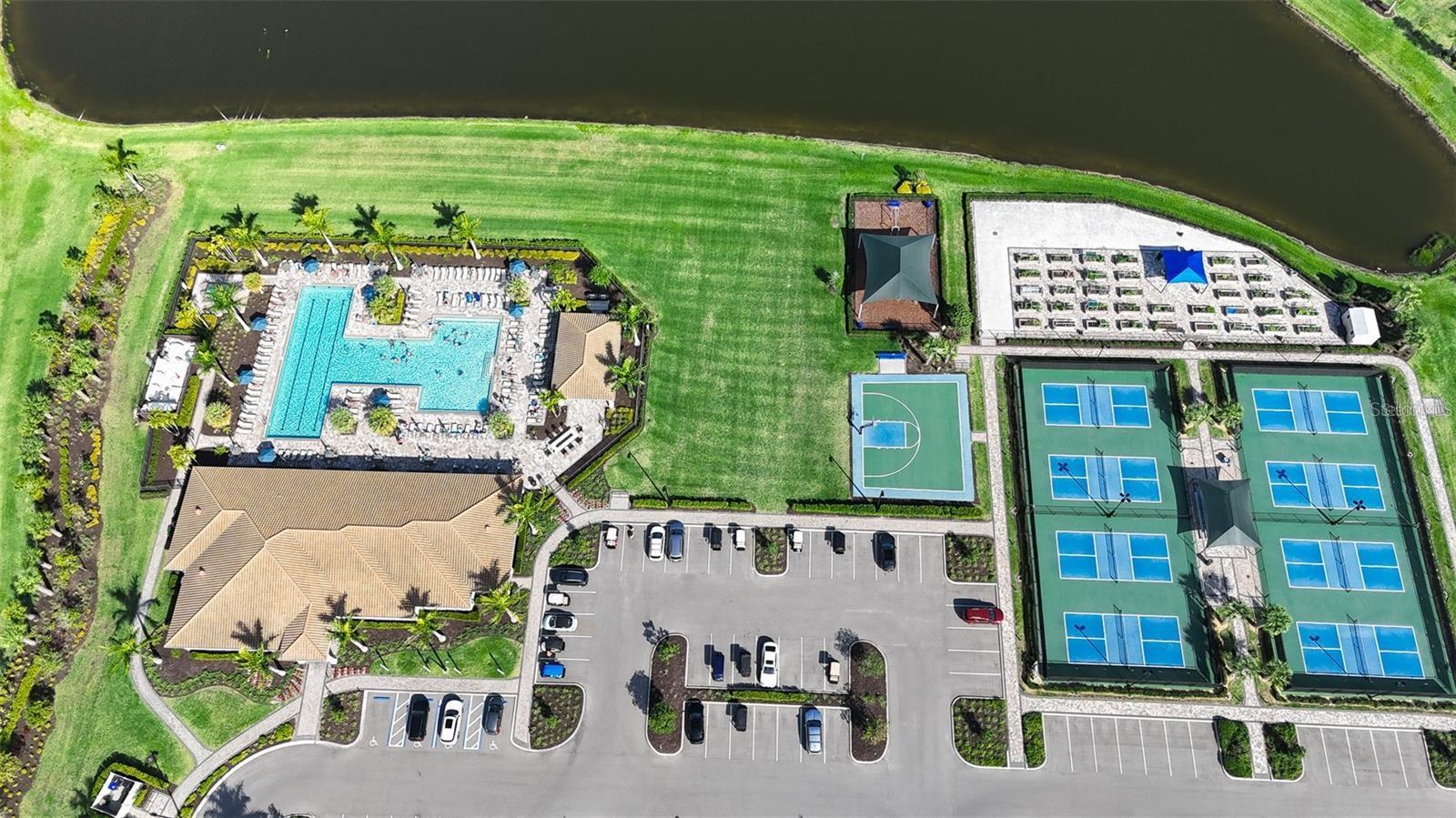 ISLANDWALK/THE WEST VLGS PH 5 - Residential