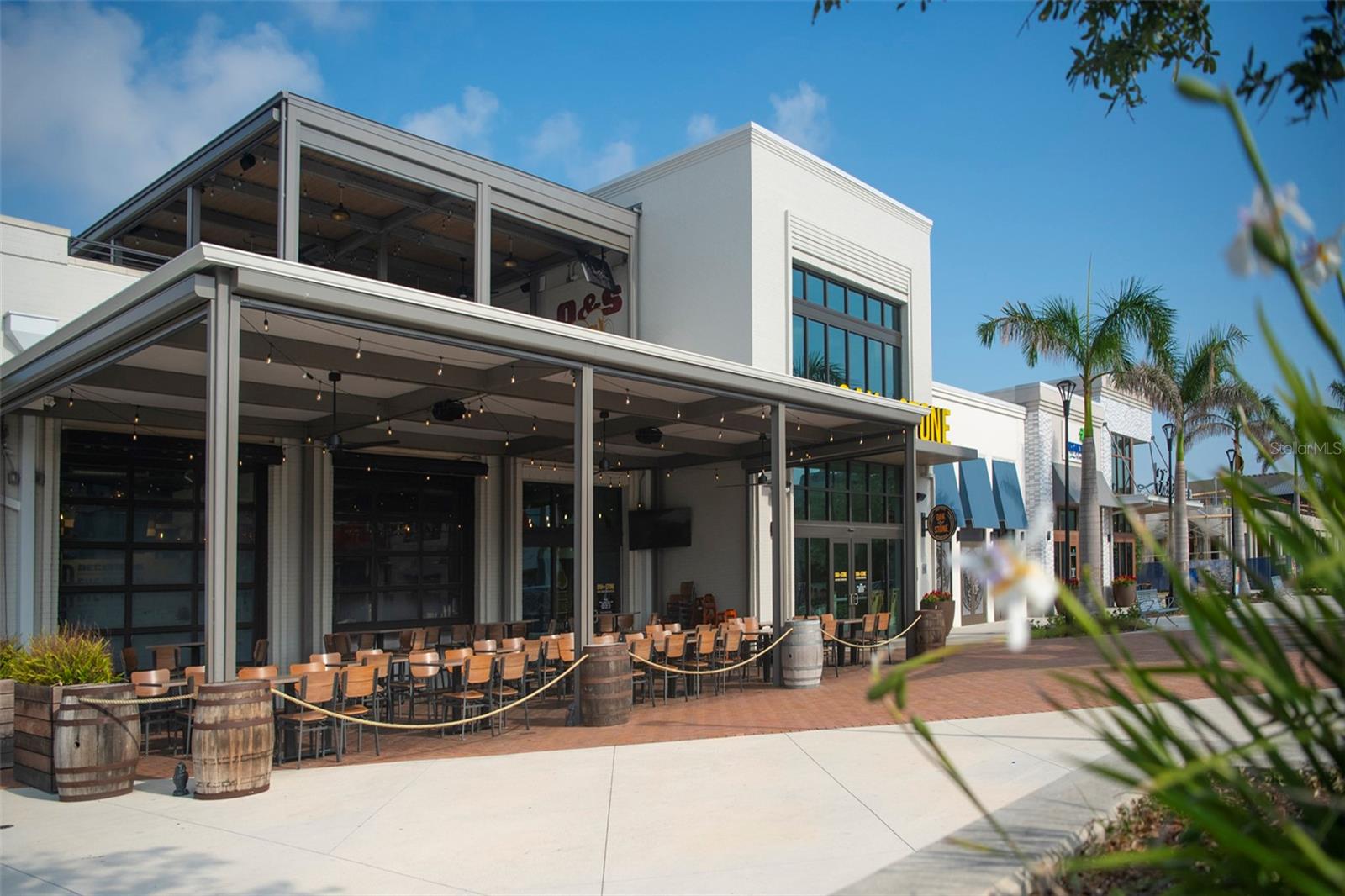 ISLANDWALK/THE WEST VLGS PH 5 - Residential