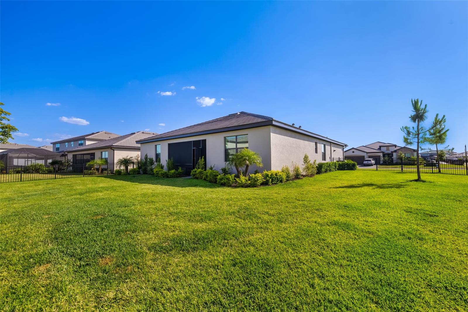 4929 SEAFOAM TRAIL
