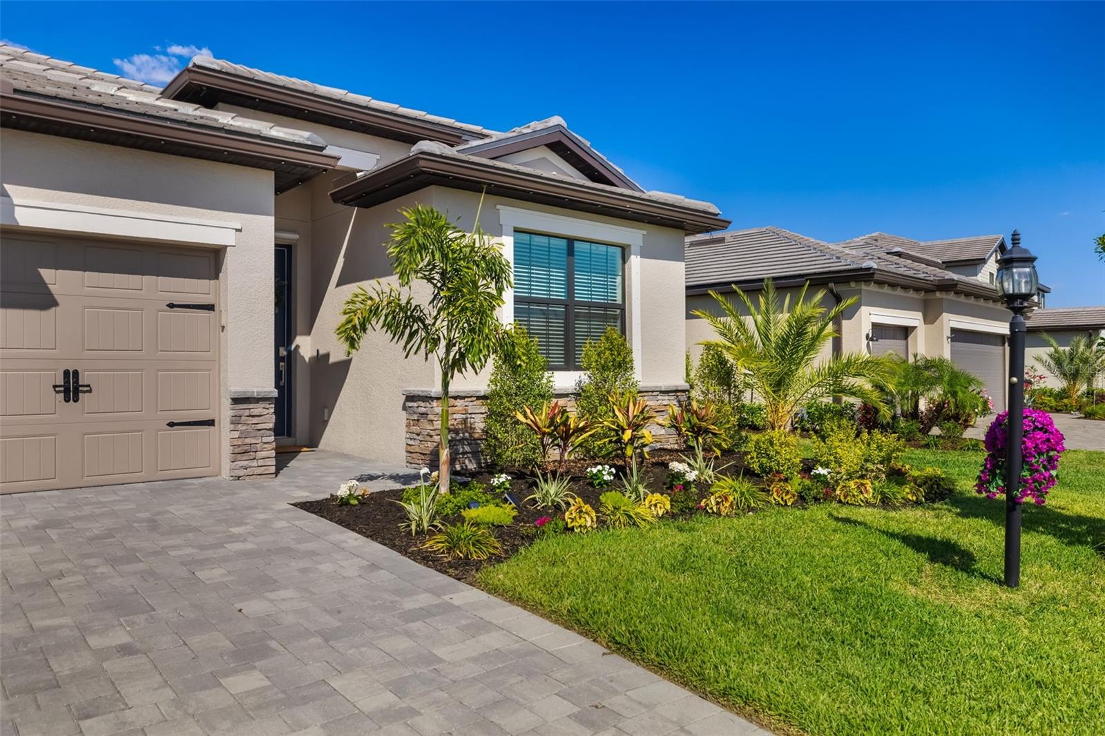 4929 SEAFOAM TRAIL