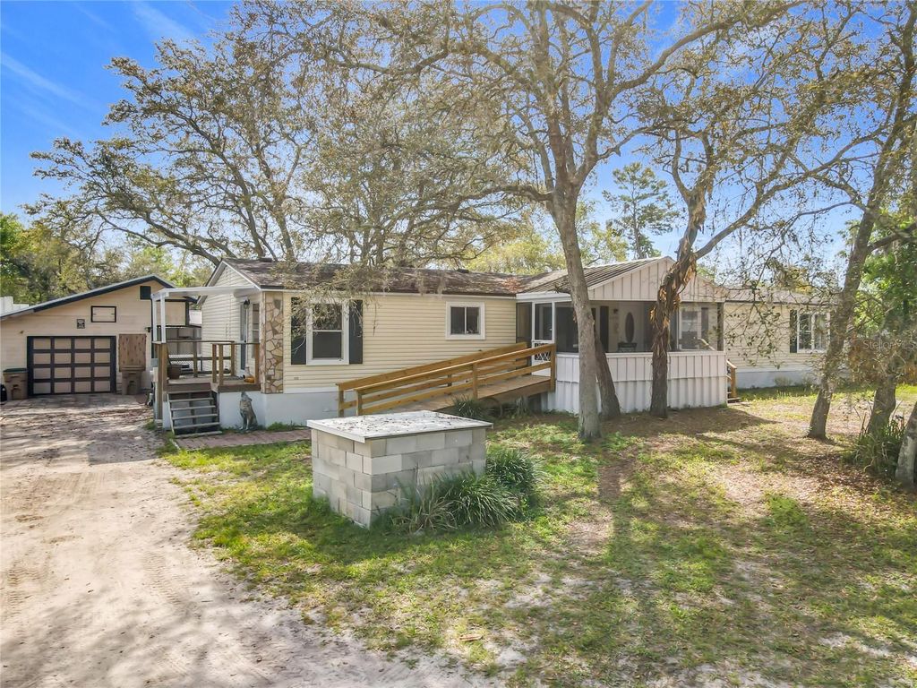 Photo of 45750 Pine Street, Paisley, FL 32767 (MLS # O6404467)