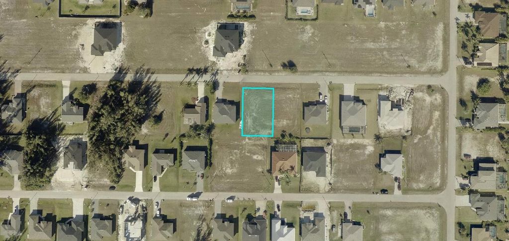 Photo of 4122 NW 25th Street, Cape Coral, FL 33993 (MLS # A4664475)