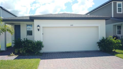 A home in WINTER HAVEN