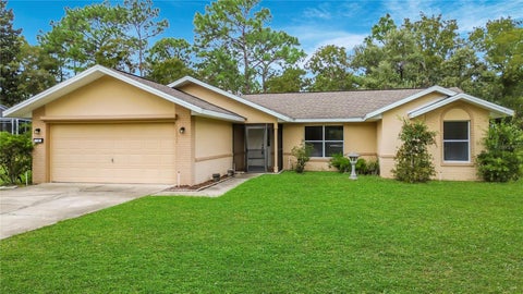 Photo of 11 Carnation Court E, Homosassa, FL 34446 (MLS # O6453238)