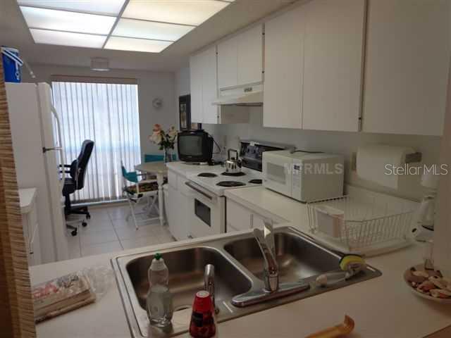 WEDGEWOOD LAKE - Residential Lease