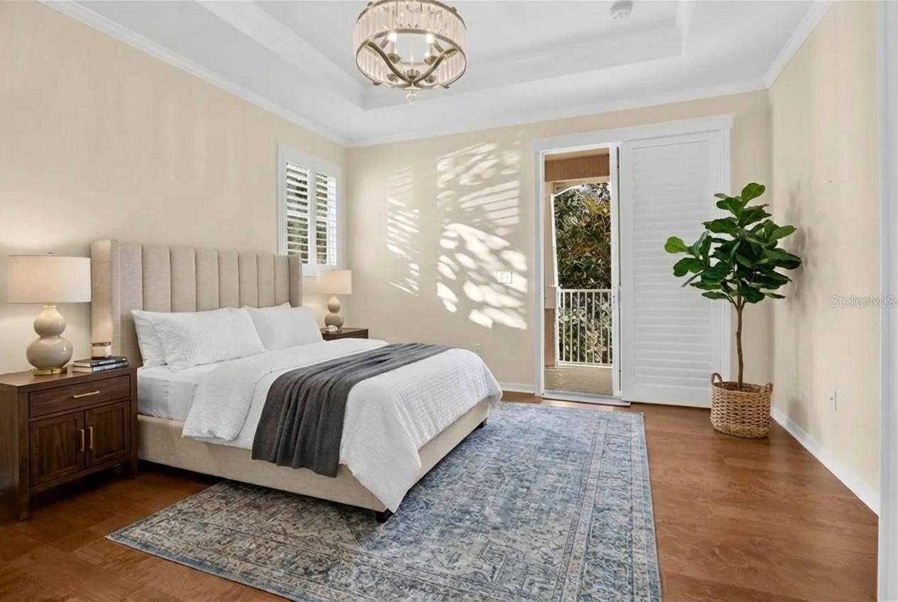 PRESTON SQUARE - Residential