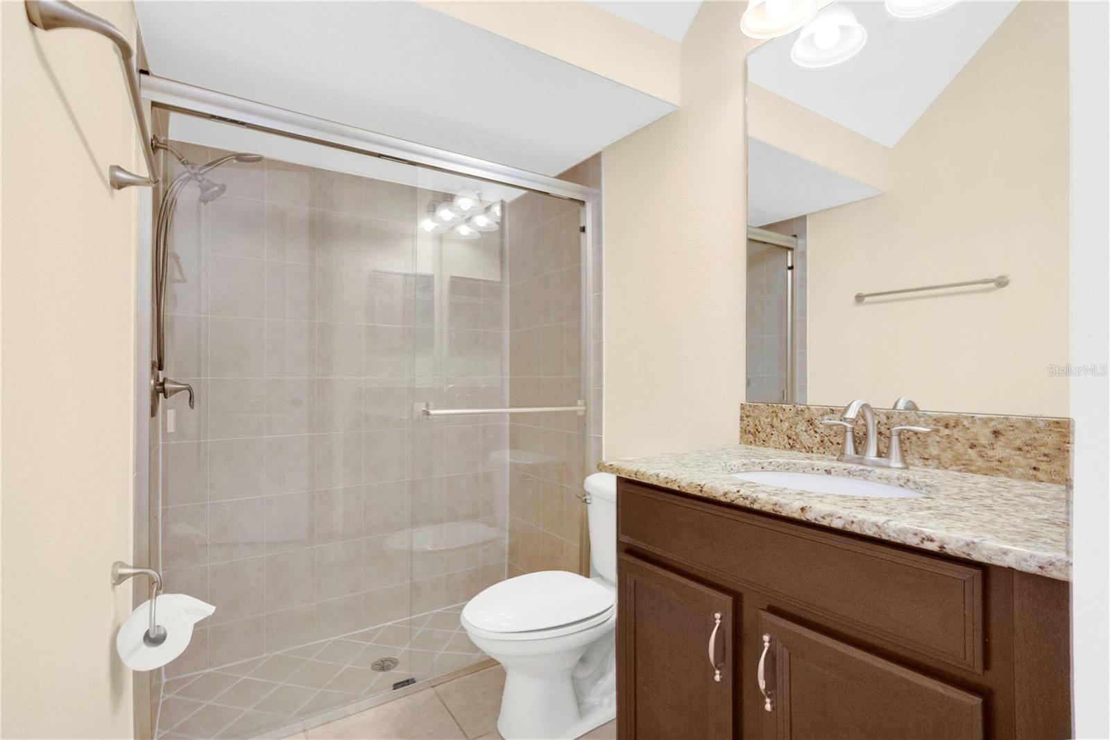 PRESTON SQUARE - Residential