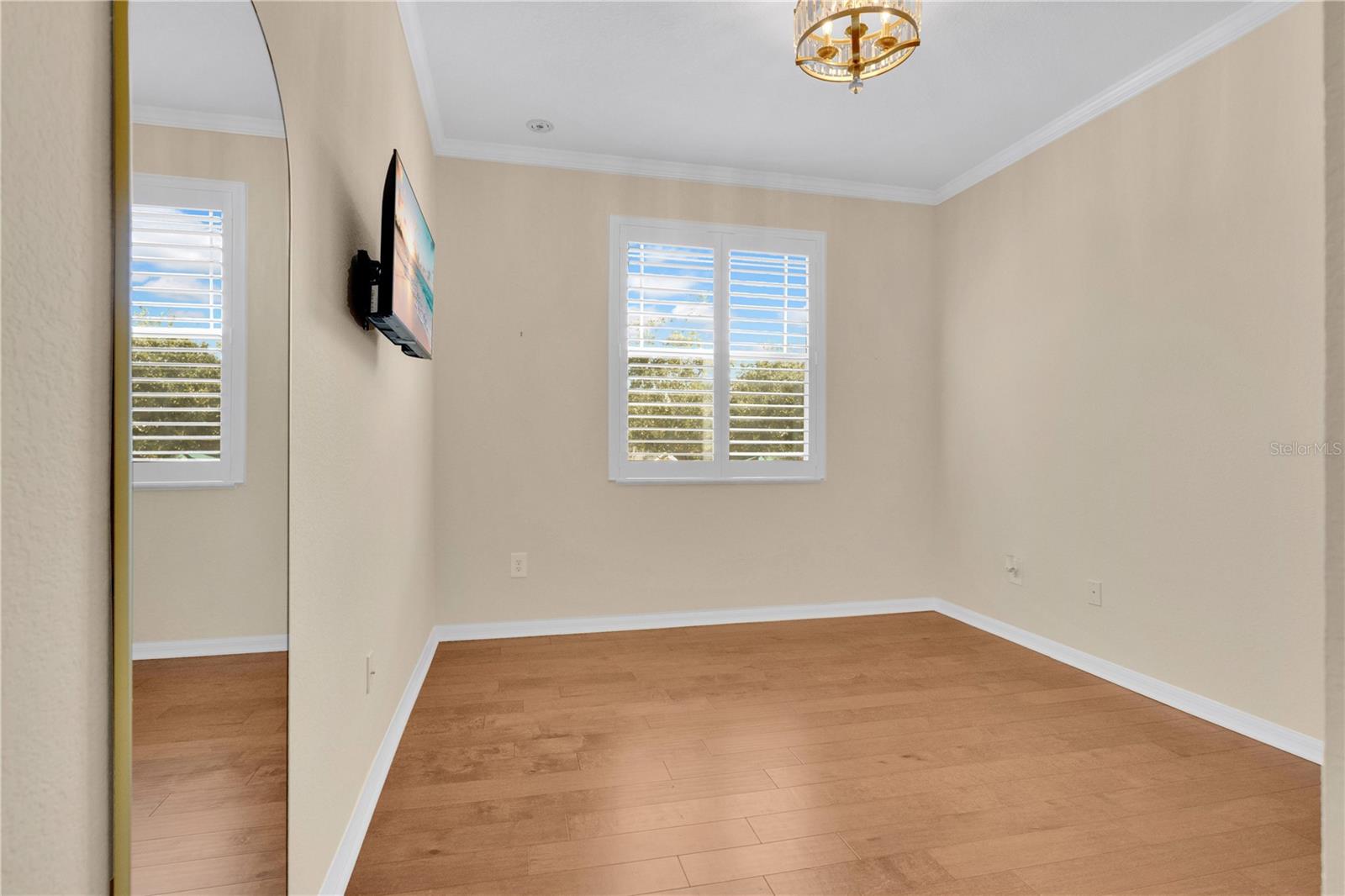 PRESTON SQUARE - Residential