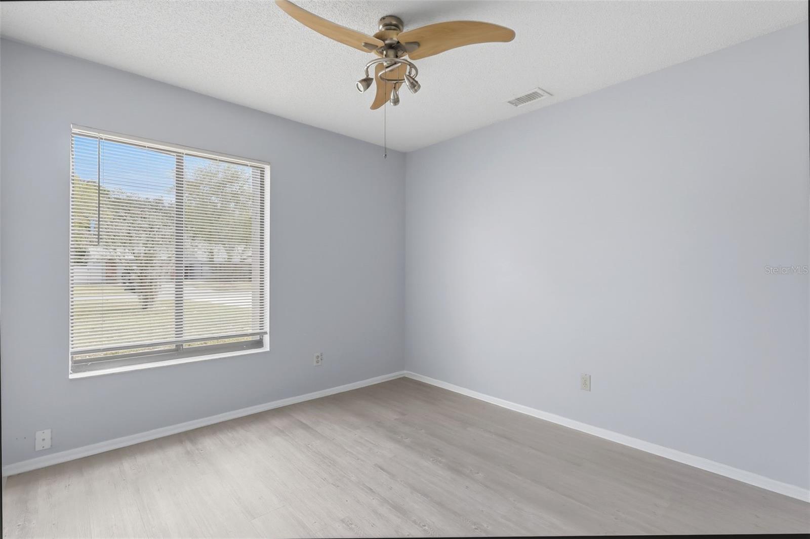 VALENCIA GROVE - Residential