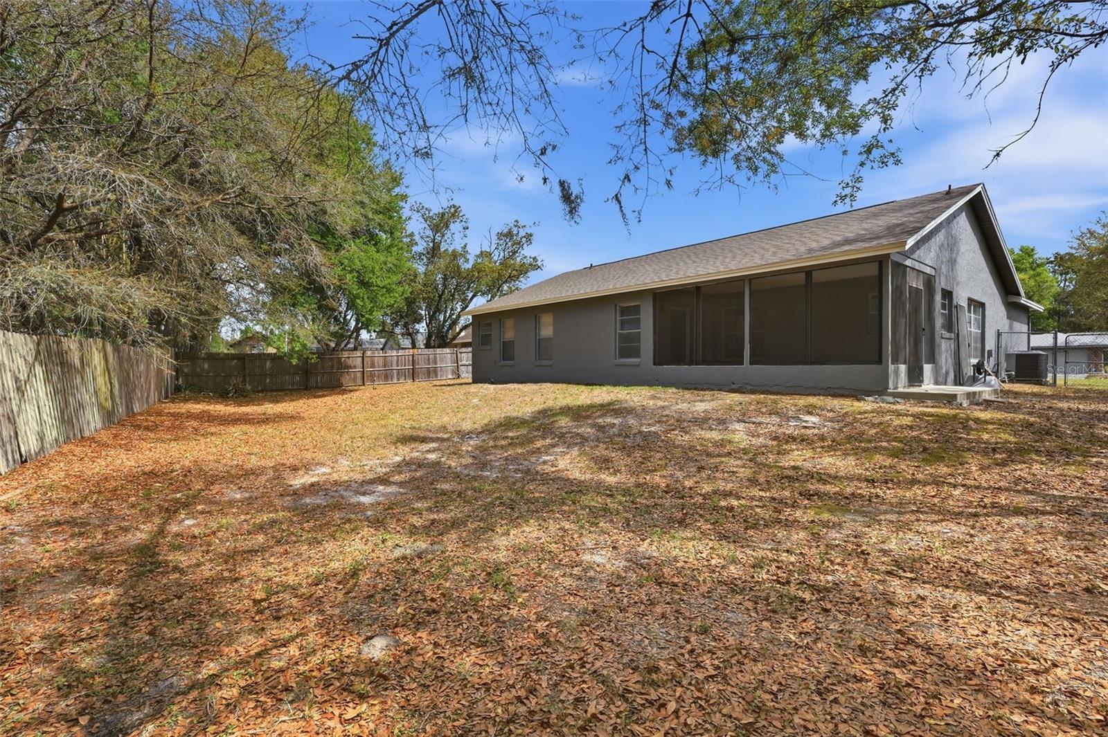 VALENCIA GROVE - Residential