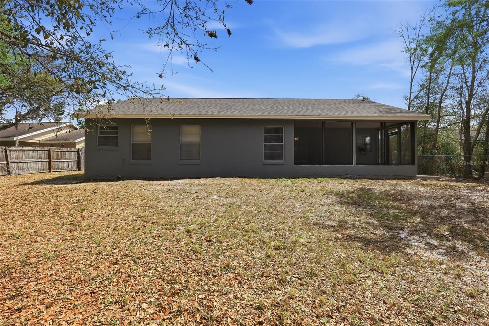 VALENCIA GROVE - Residential