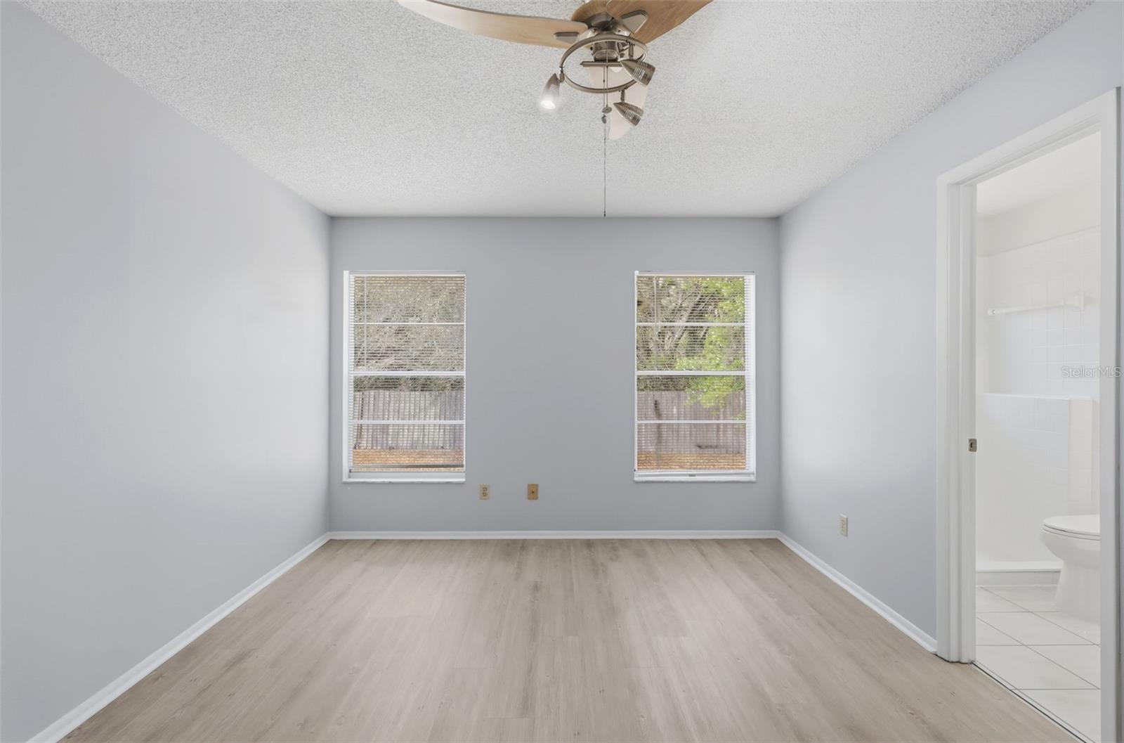 VALENCIA GROVE - Residential