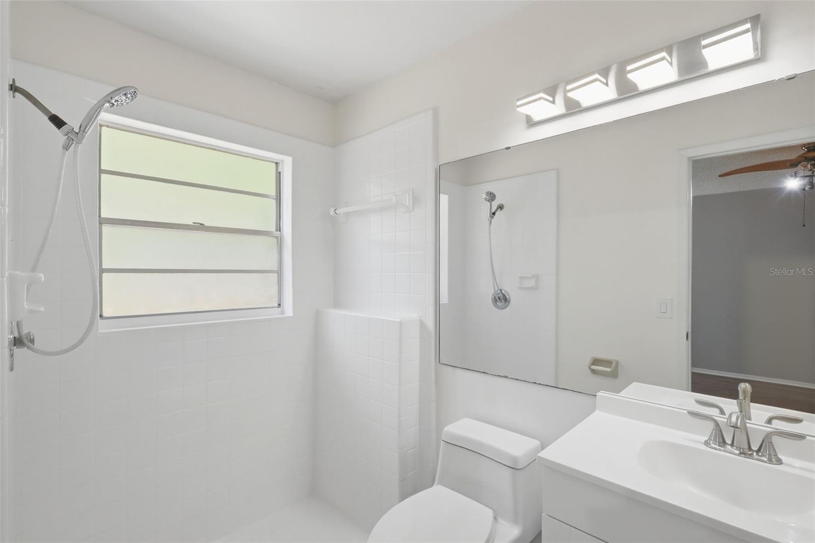 VALENCIA GROVE - Residential