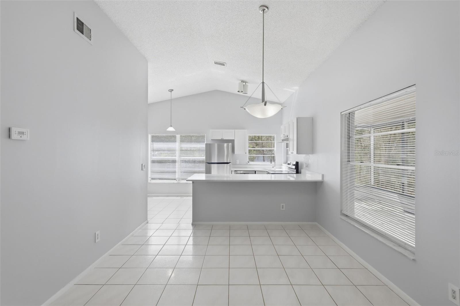 VALENCIA GROVE - Residential