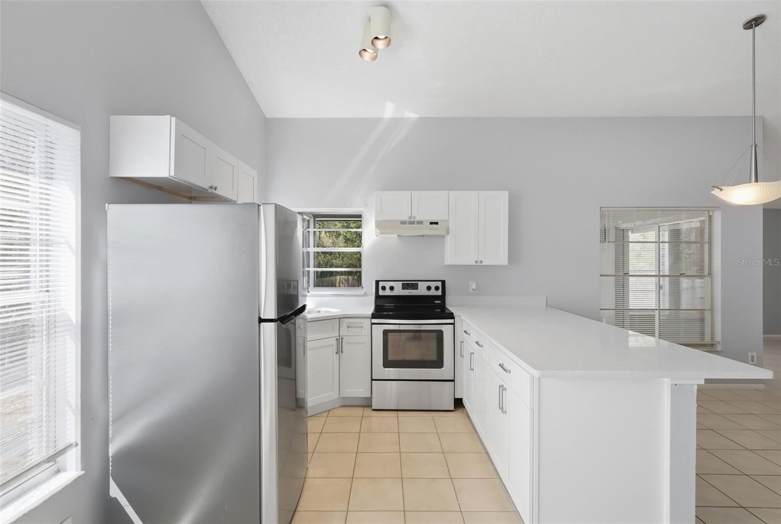 VALENCIA GROVE - Residential