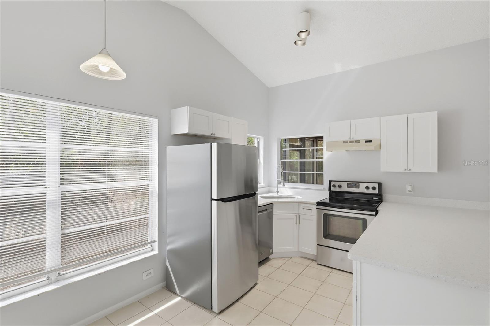 VALENCIA GROVE - Residential