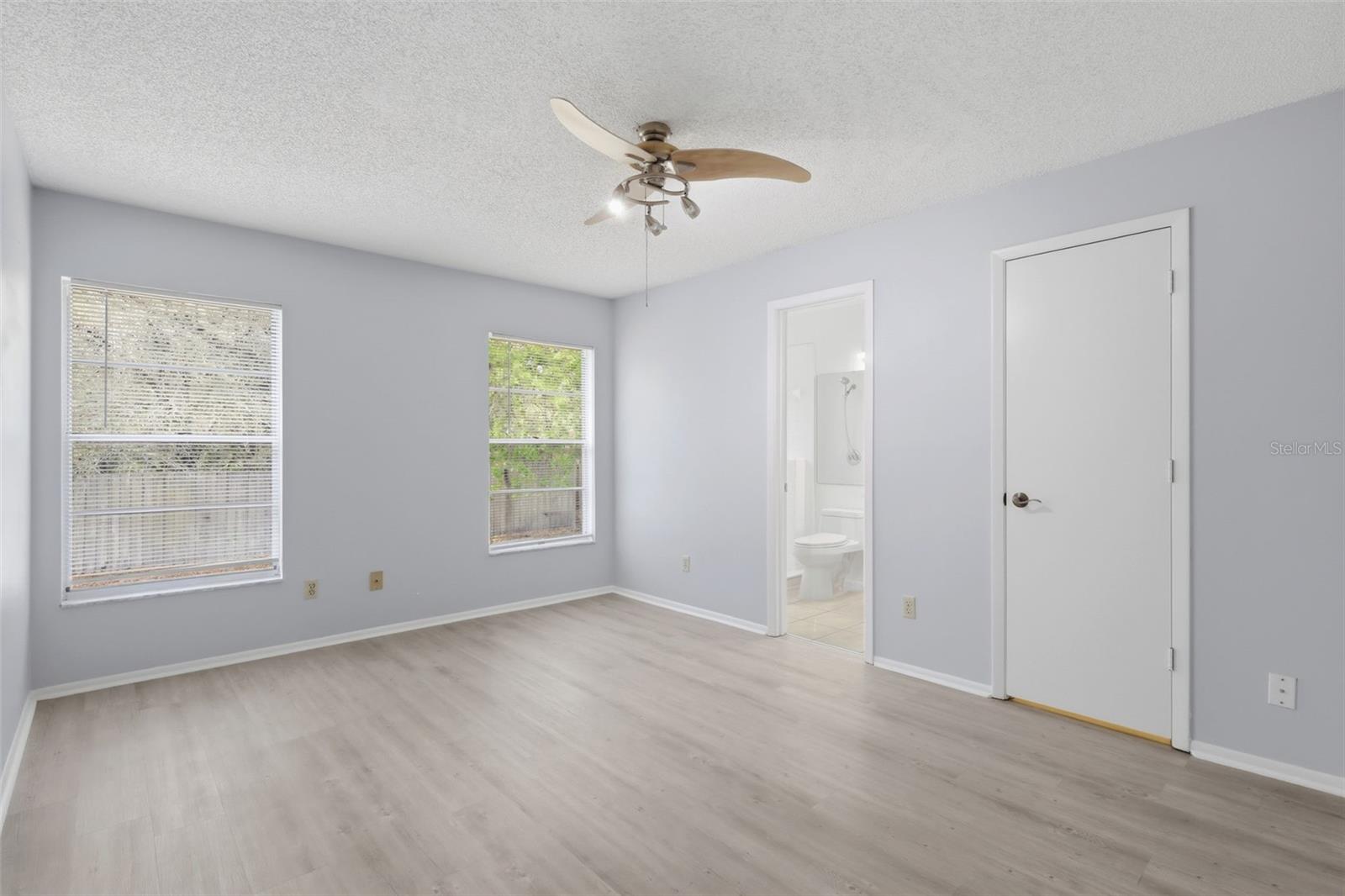 VALENCIA GROVE - Residential