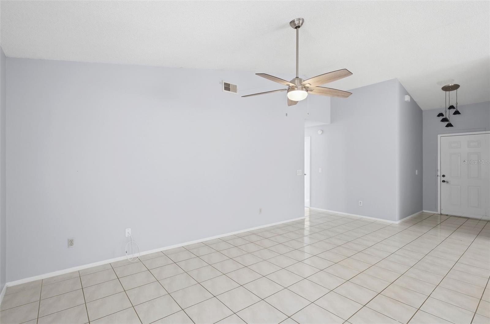 VALENCIA GROVE - Residential