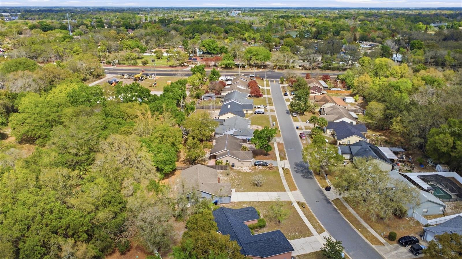 VALENCIA GROVE - Residential