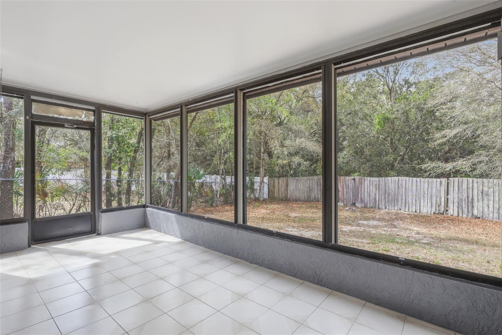 VALENCIA GROVE - Residential