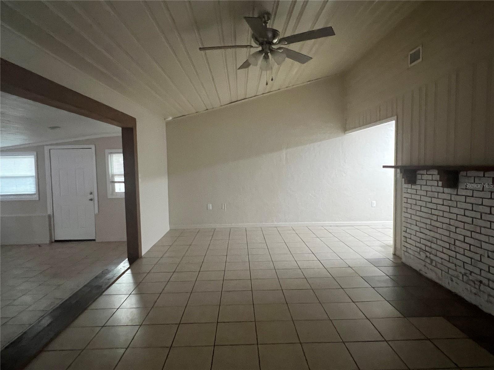 HILLDALE - Residential Lease