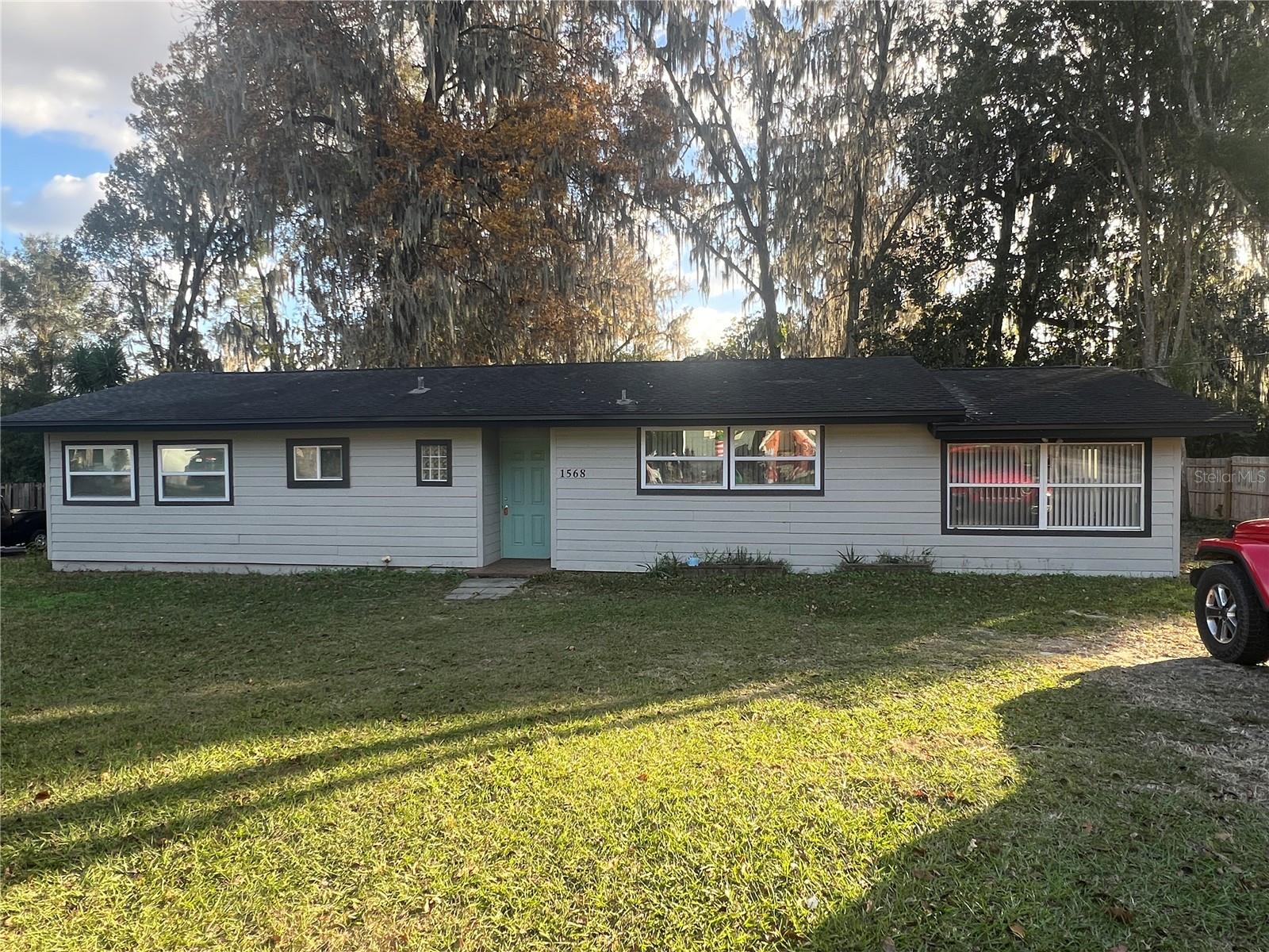 HILLDALE - Residential Lease