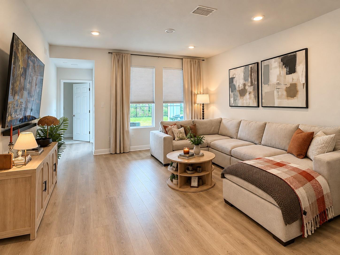 5936 GOLDEN NETTLE DRIVE, APOLLO BEACH, FL, 33572 1 5936 GOLDEN NETTLE DRIVE