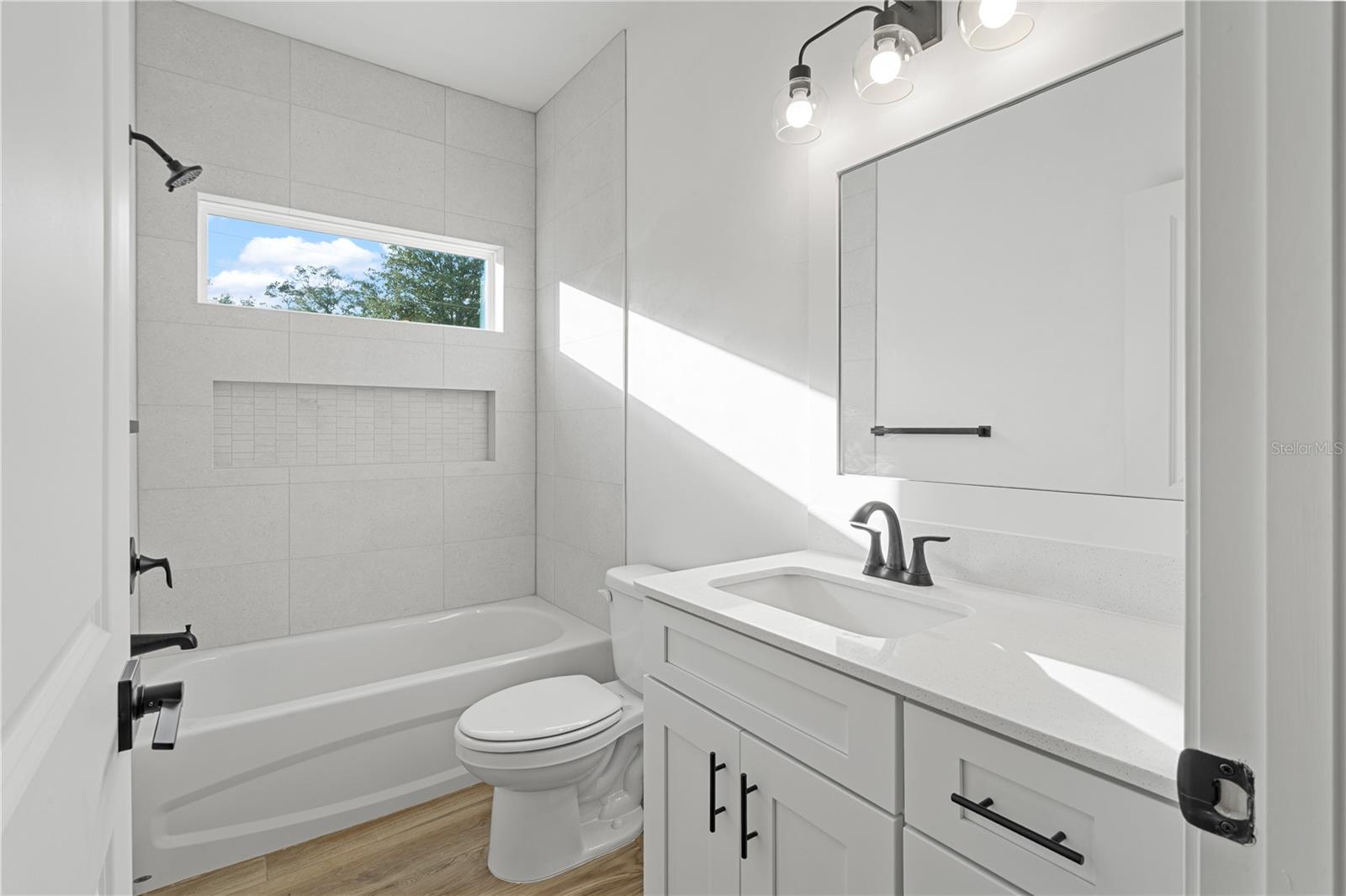 ALOMA ESTATES - Residential