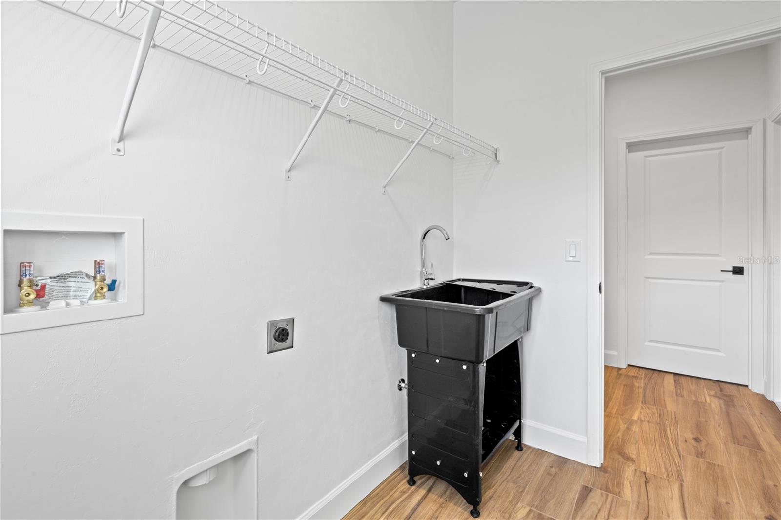 ALOMA ESTATES - Residential