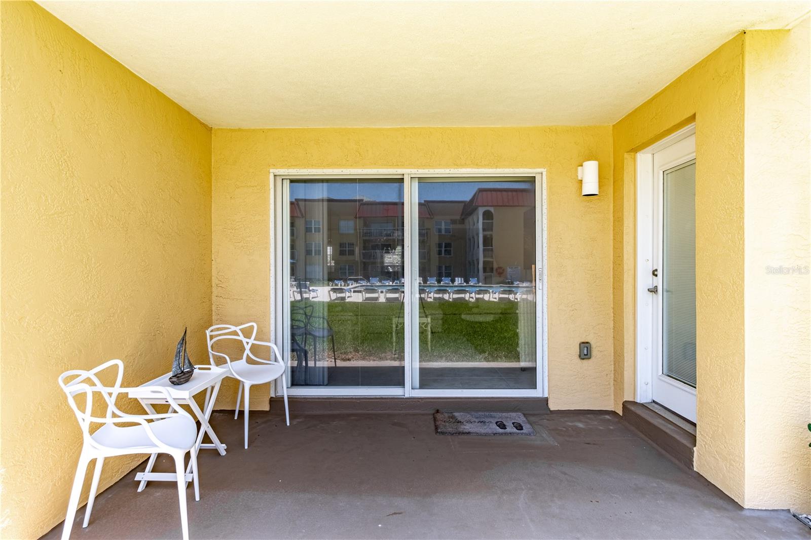 POINT EAST - Residential