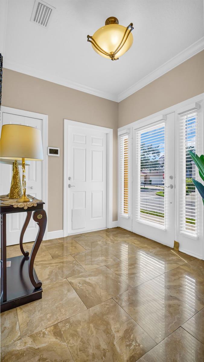 121 VALENCIA CIRCLE