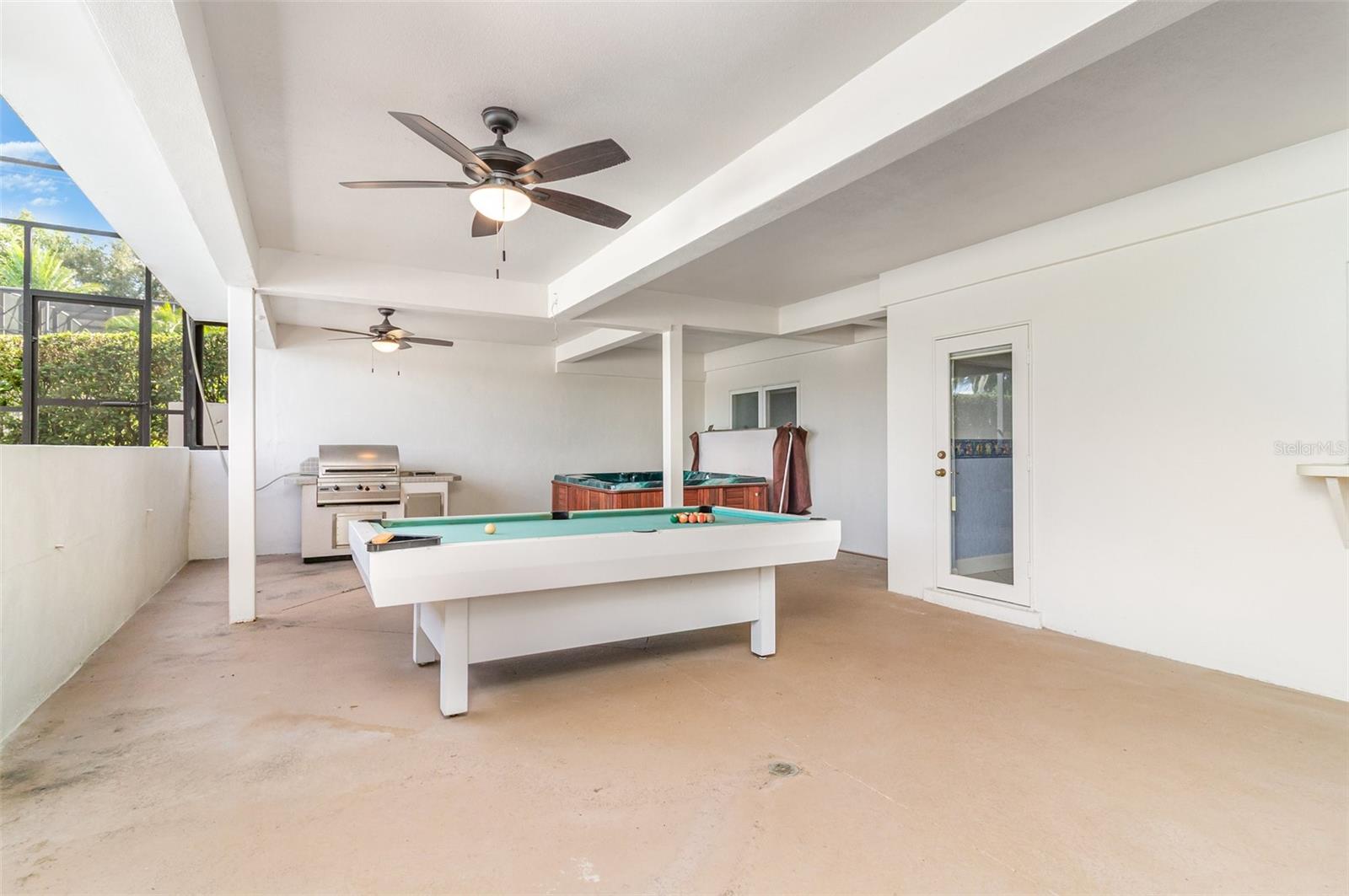 DOWN POINT SUB - Residential