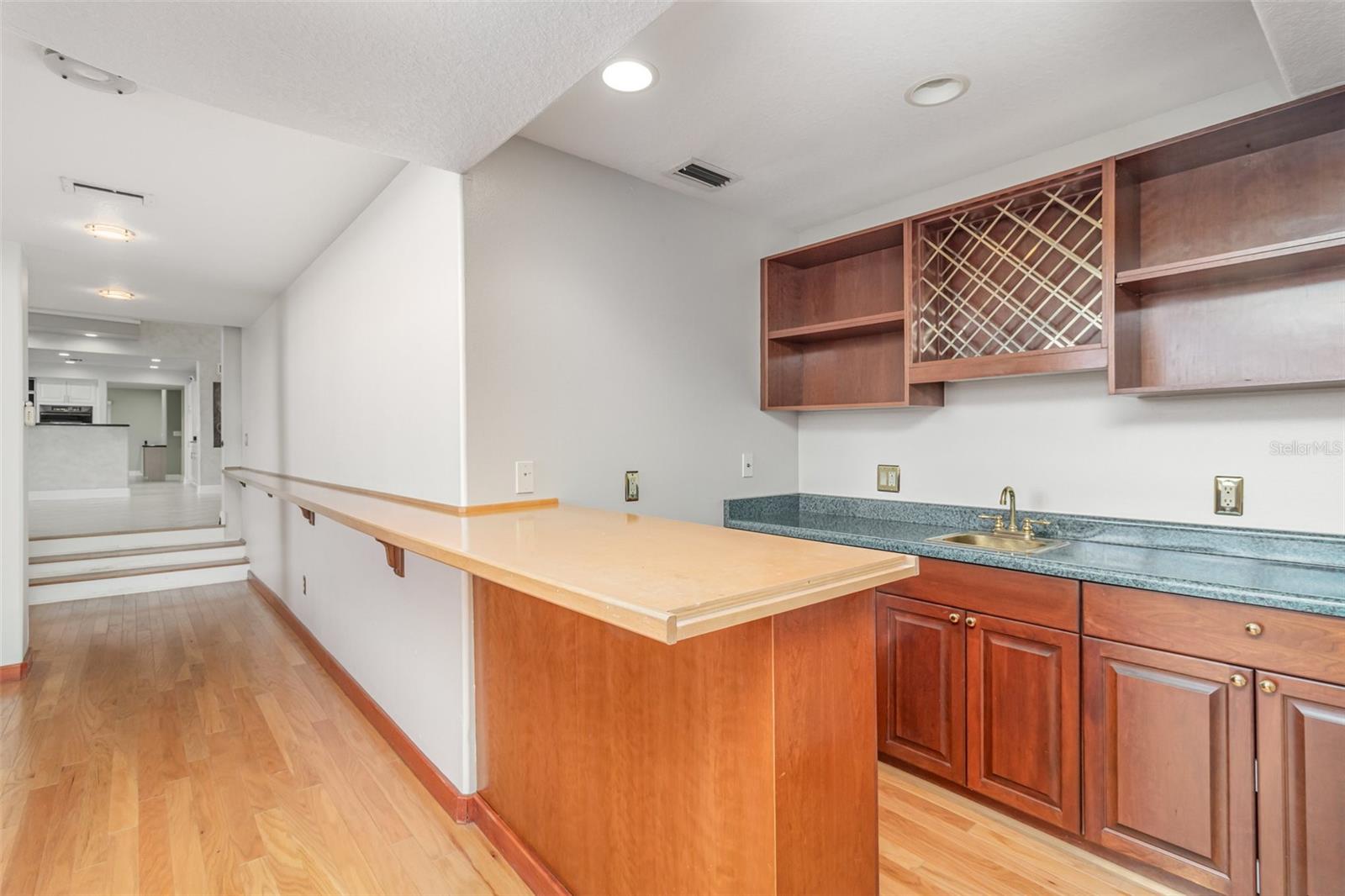 DOWN POINT SUB - Residential