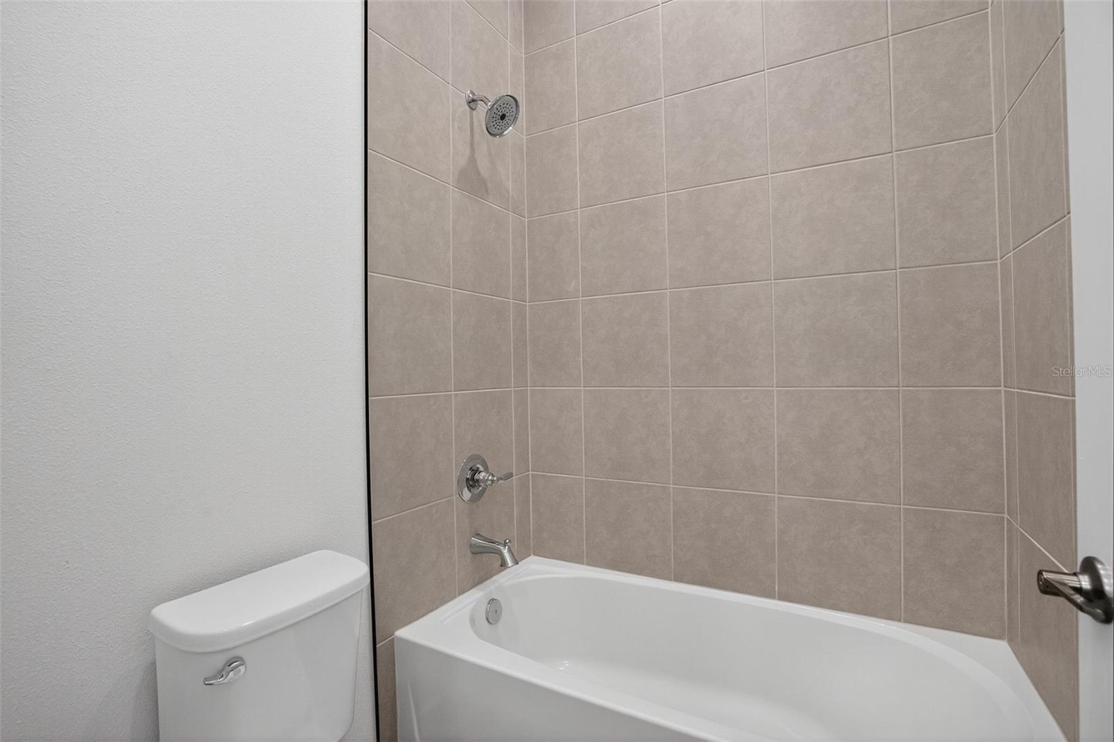PARRISH LAKES - Residential