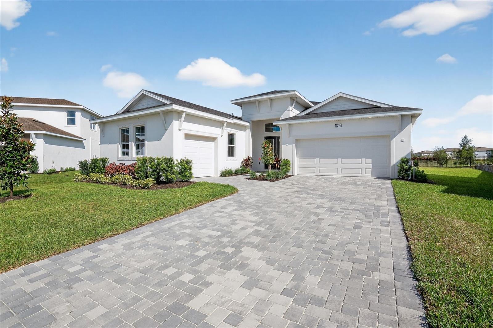 PARRISH LAKES - Residential