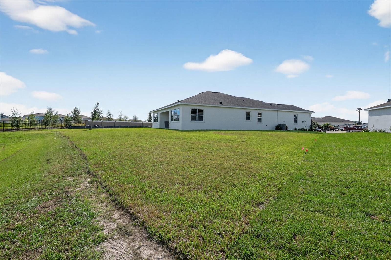 PARRISH LAKES - Residential