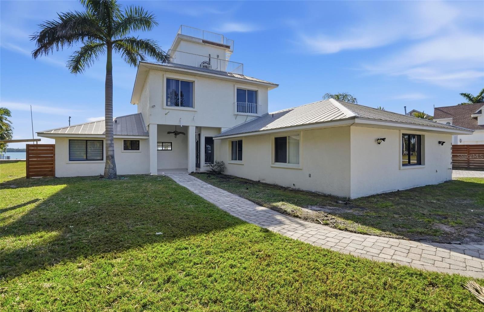 BAY BEACH - Residential