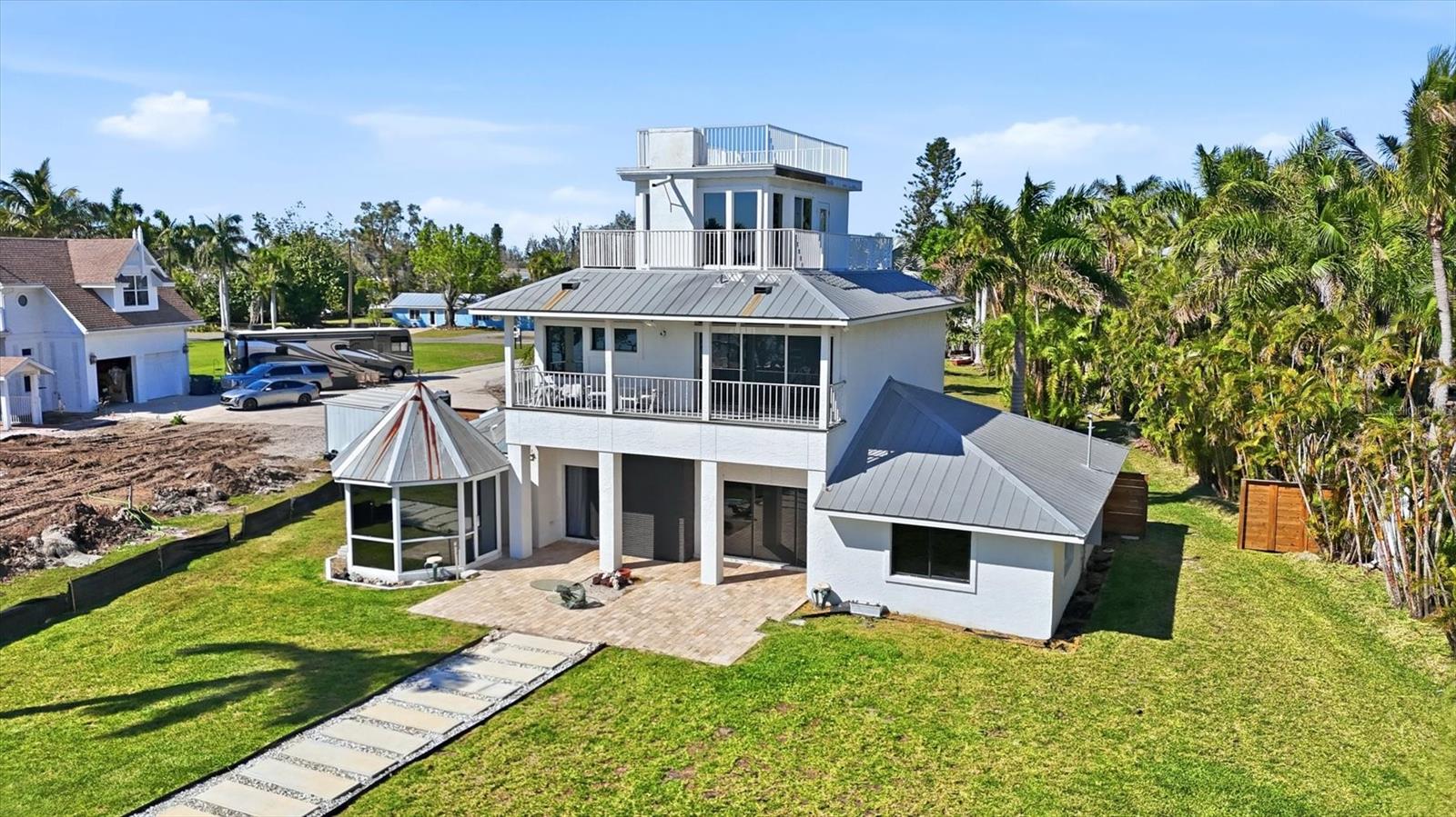 BAY BEACH - Residential