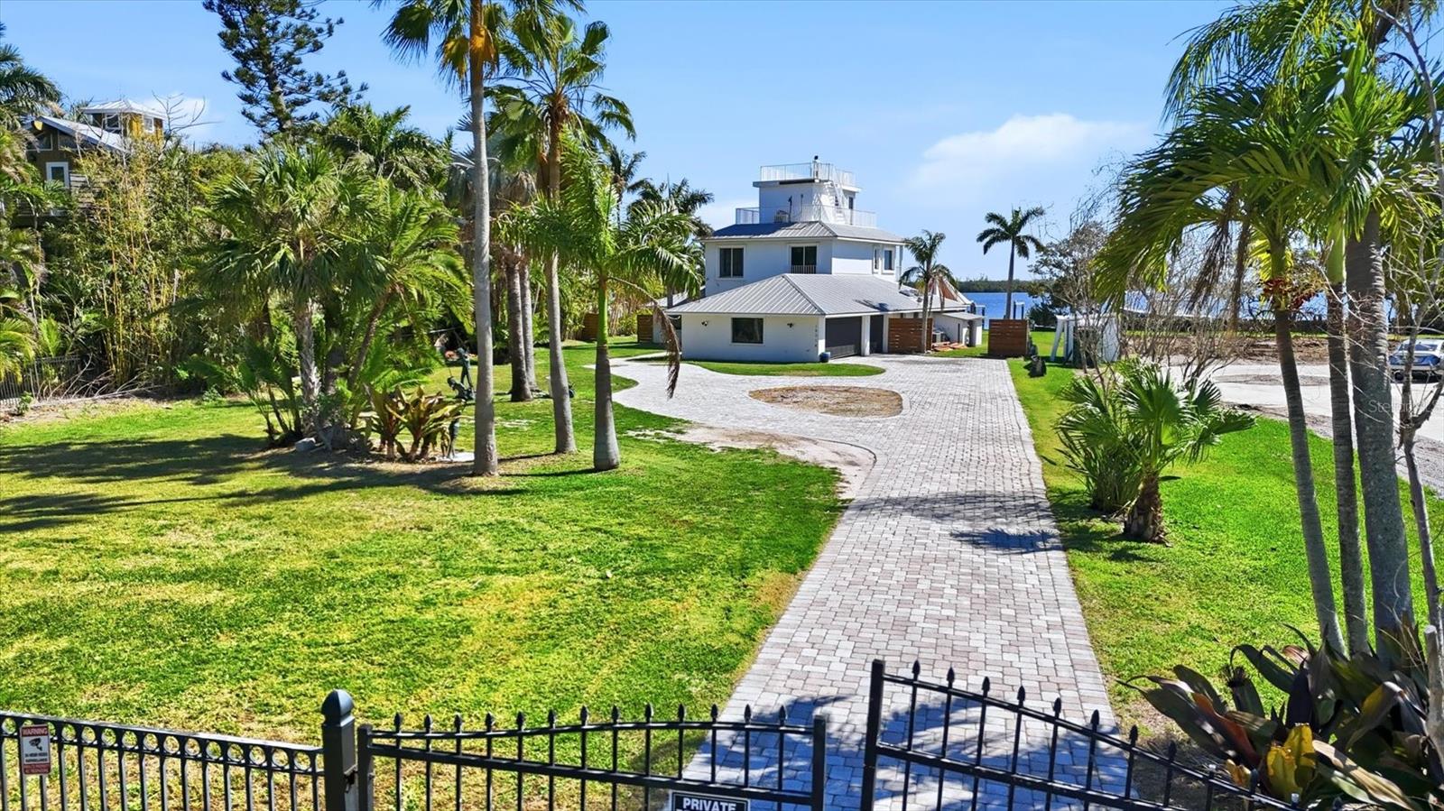 BAY BEACH - Residential