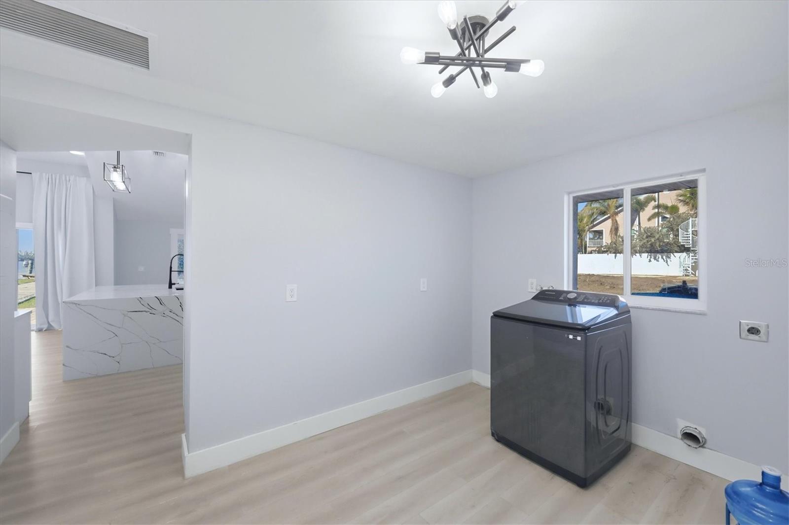 BAY BEACH - Residential