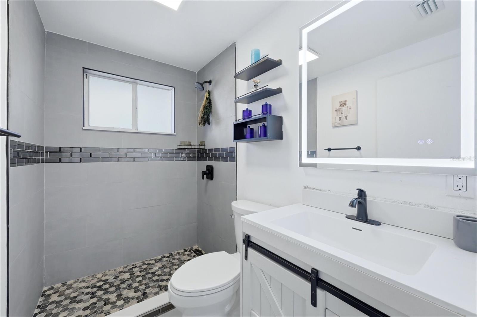 BAY BEACH - Residential