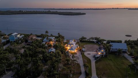 Photo of 10218 46th Avenue W, Bradenton, FL 34210 (MLS # A4686579)