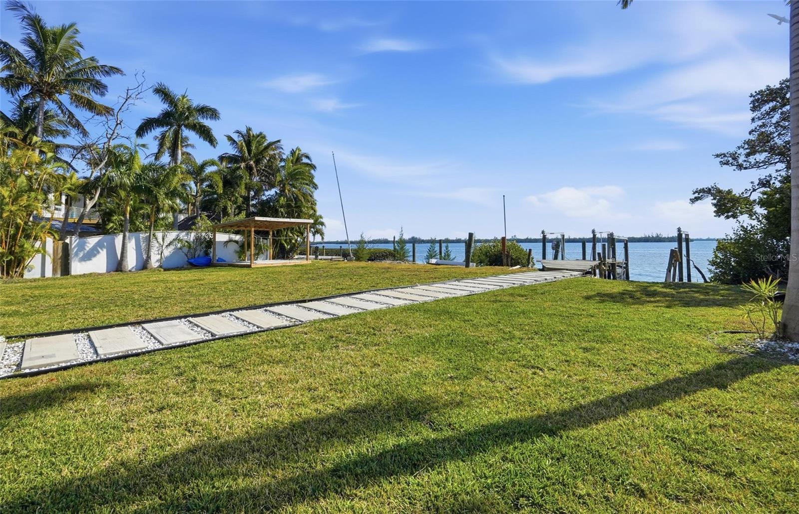 BAY BEACH - Residential