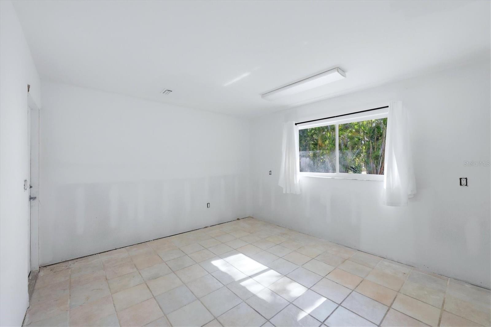 BAY BEACH - Residential