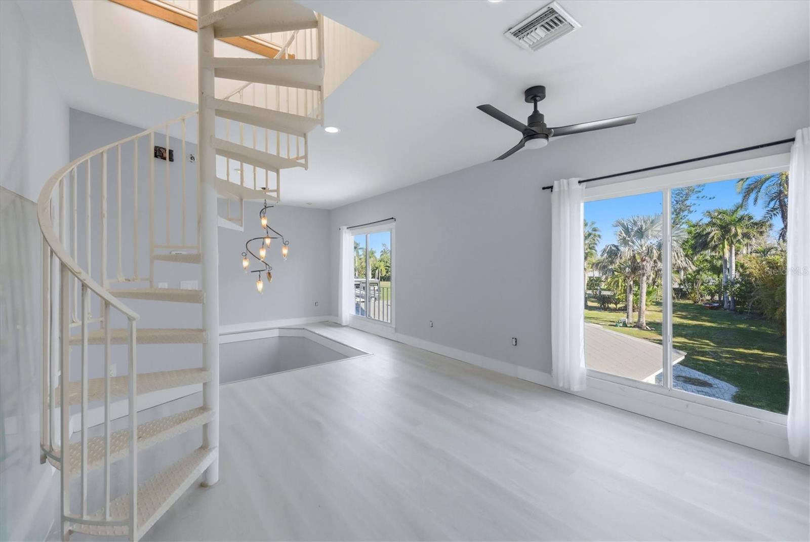 BAY BEACH - Residential