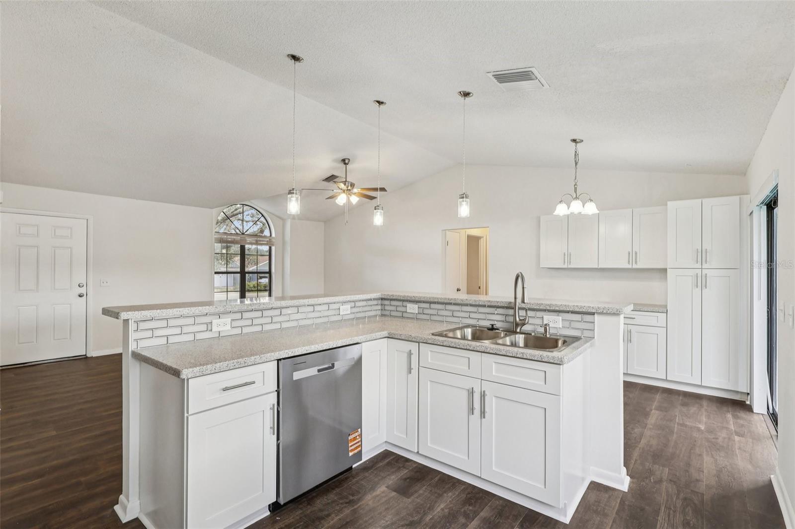 EUSTIS RIDGEVIEW AT EAST CROOKED LAKE ADD 01 - Residential