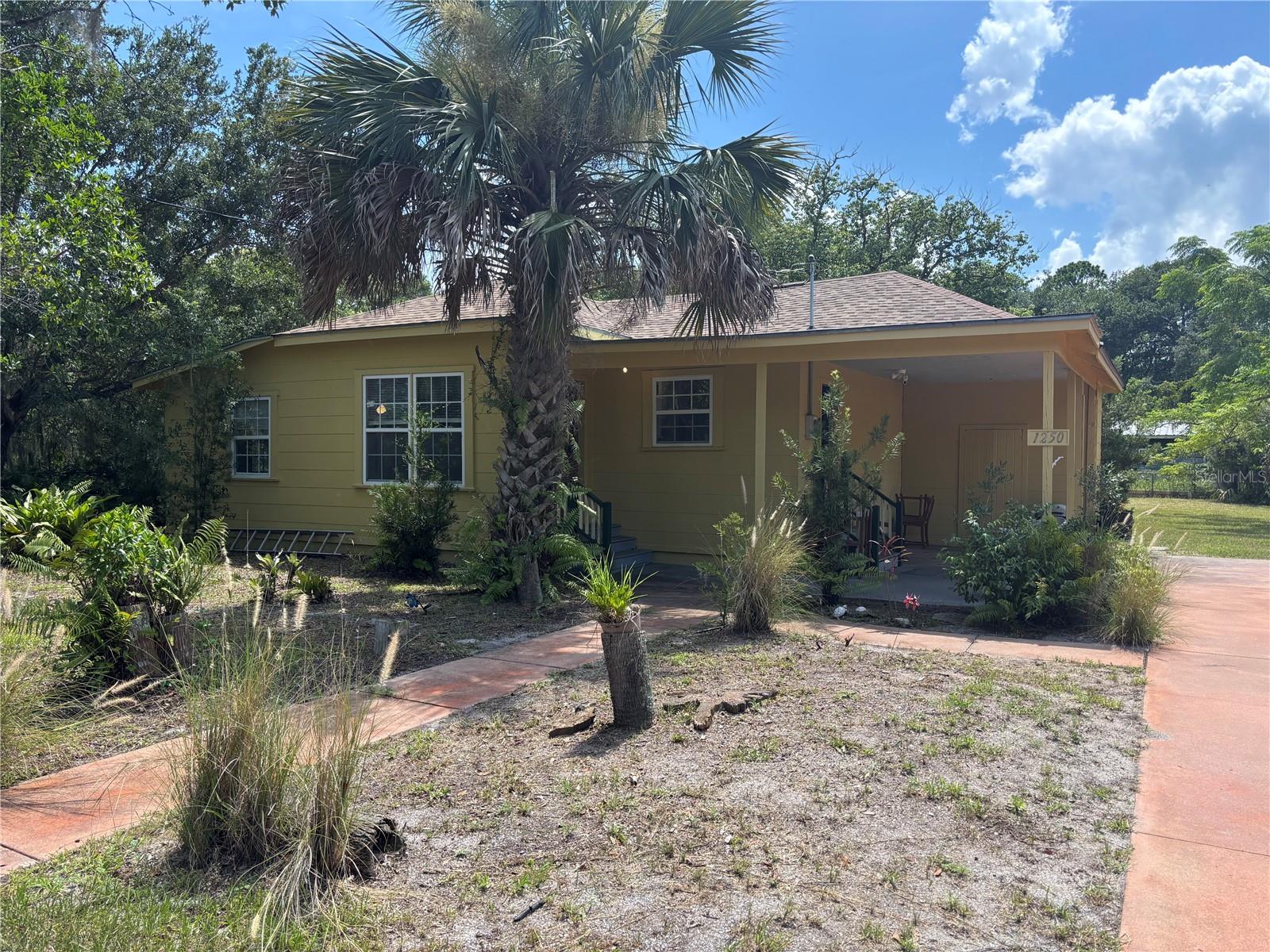 Charming 3-Bedroom Cottage in New Smyrna Beach!
This adorable 3-bedroom, 1.5 bath cottage is tucked away on a quiet dead-end street, offering privacy and charm just minutes from everything New Smyrna Beach has to offer. Featuring no carpet throughout, this 1,005 sq ft home sits on a spacious 0.26-acre lot with a huge fully fenced backyard—perfect for relaxing, entertaining, or enjoying the Florida sunshine.
Enjoy the large covered side patio, ideal for outdoor dining or morning coffee. Just 5 miles from the beach and vibrant downtown New Smyrna, and close to shopping, dining, and daily conveniences.
Pets considered on a case-by-case basis.
Rental requirements: First month’s rent, last month’s rent, and security deposit required. Background screening, credit check, and income verification are mandatory.
Don’t miss the chance to live in this peaceful retreat with a beach-town lifestyle!