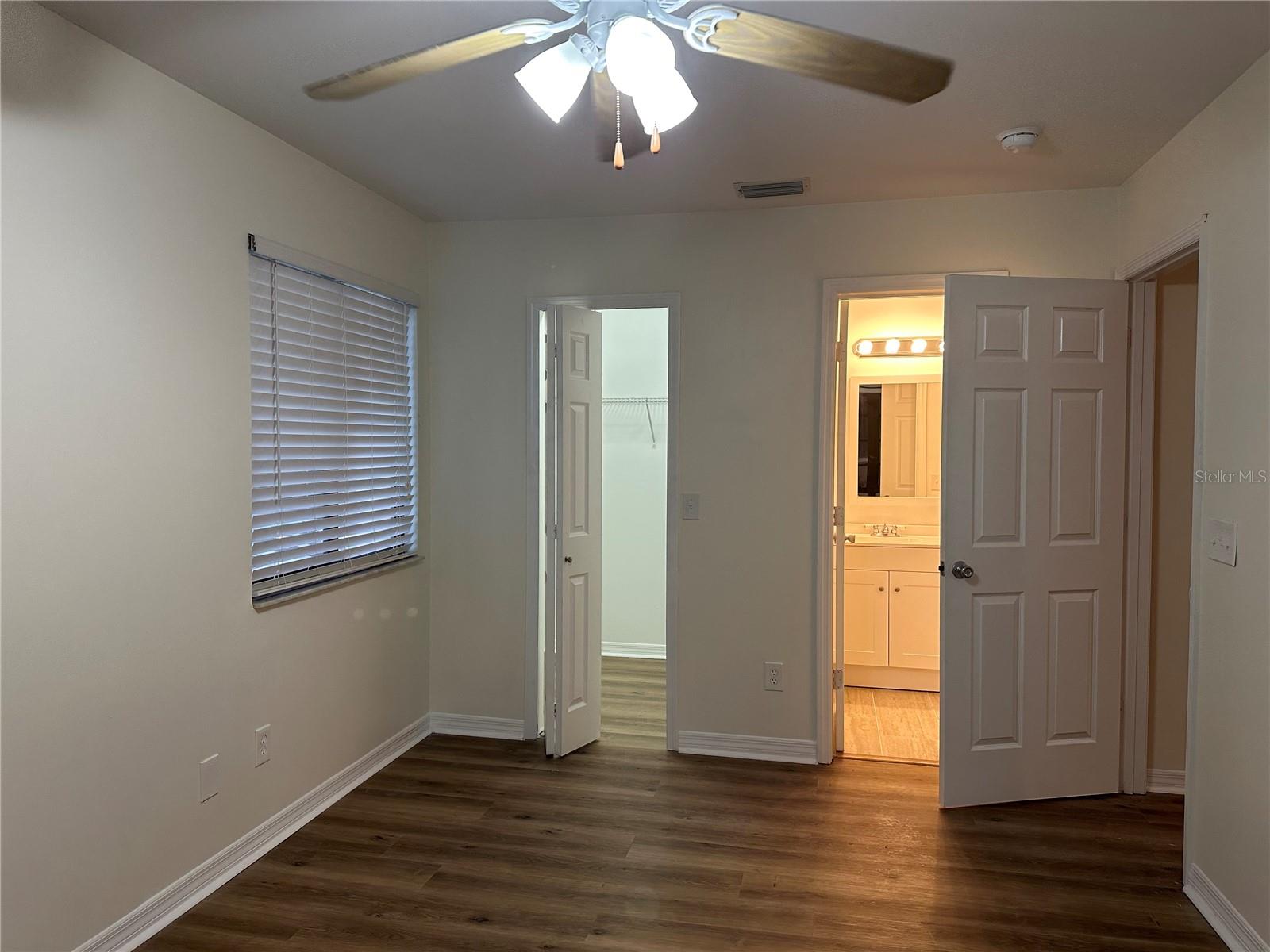 LAKEVIEW CONDO 06 - Residential Lease