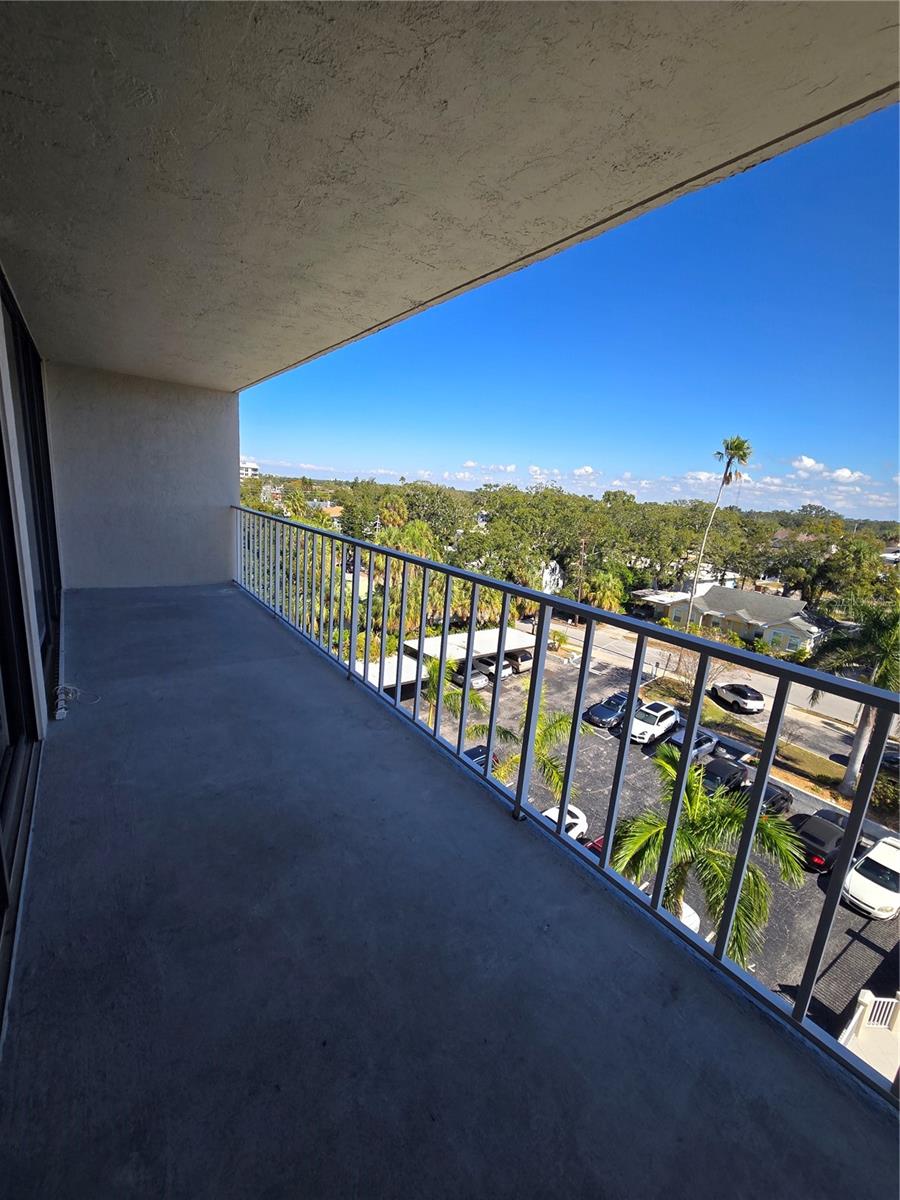 HARBOR BLUFFS WATERFRONT CONDO - Residential