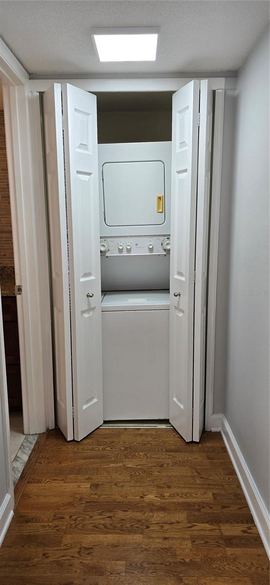 HARBOR BLUFFS WATERFRONT CONDO - Residential